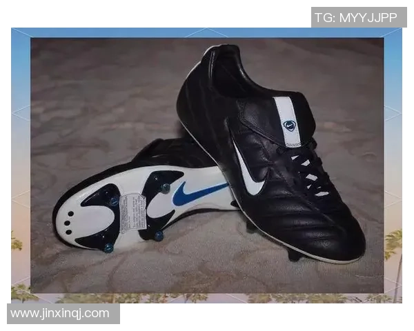 球星场上鞋履大赏 揭秘各大足球鞋品牌背后的传奇故事