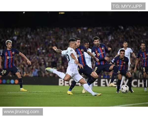 第一梯队足球球星的巅峰对决与全球影响力分析