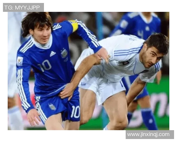 足球巨星精彩瞬间集锦 领略球场魅力与技艺巅峰