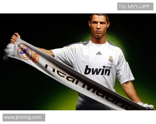 足球暴力美学与球场巨星的完美交融探讨 足球暴力美学与球场巨星的完美交融探讨